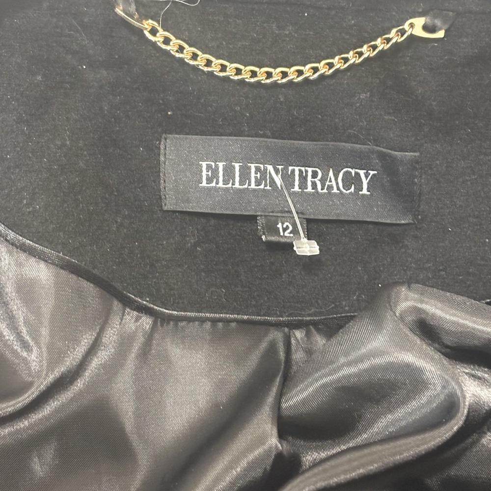 ** Ellen Tracy Suit Coat **